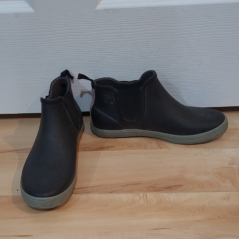 Bogs Women's Size 7 Ankle Rain Boots